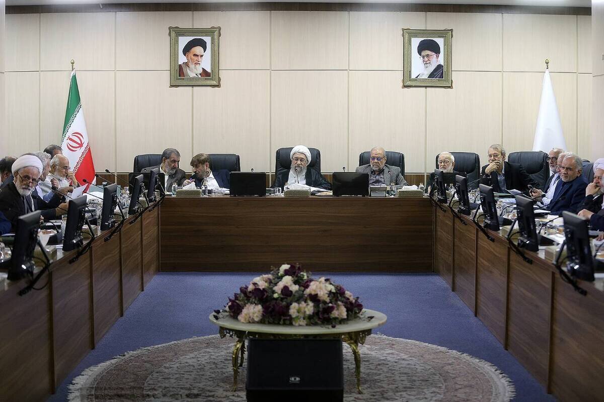 تاکید بر نقش نظارتی مجمع در تصمیمات اقتصادی موثر بر معیشت مردم - جارچی